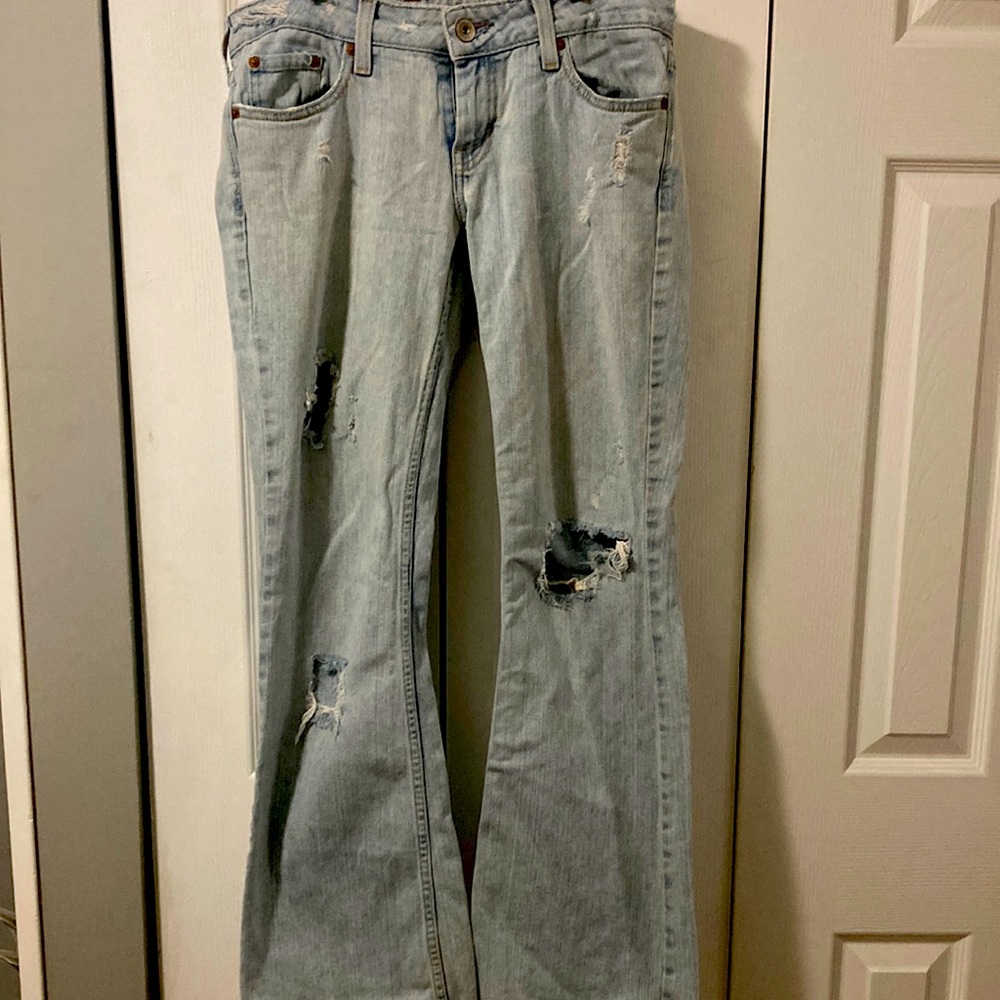 Distressed Womens American Eagle Jeans